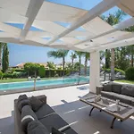 Σπίτι διακοπών 4-schlafzimmer-villa Mit Pool Im Zentrum Von By Interhome *