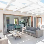 4-schlafzimmer-villa Mit Pool Im Zentrum Von By Interhome Σπίτι διακοπών *
