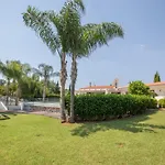 4-schlafzimmer-villa Mit Pool Im Zentrum Von By Interhome Σπίτι διακοπών *
